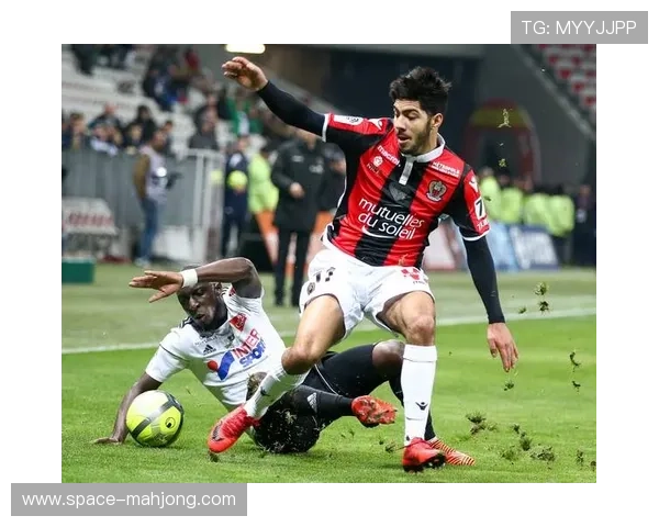 弗赖堡客场3-1击败尼斯，欧联小组赛稳居前列