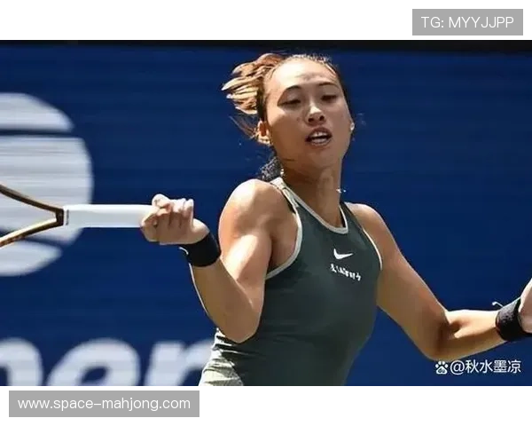 郑钦文赛中“女王怒吼”霸气ACE终结，主场氛围沸腾